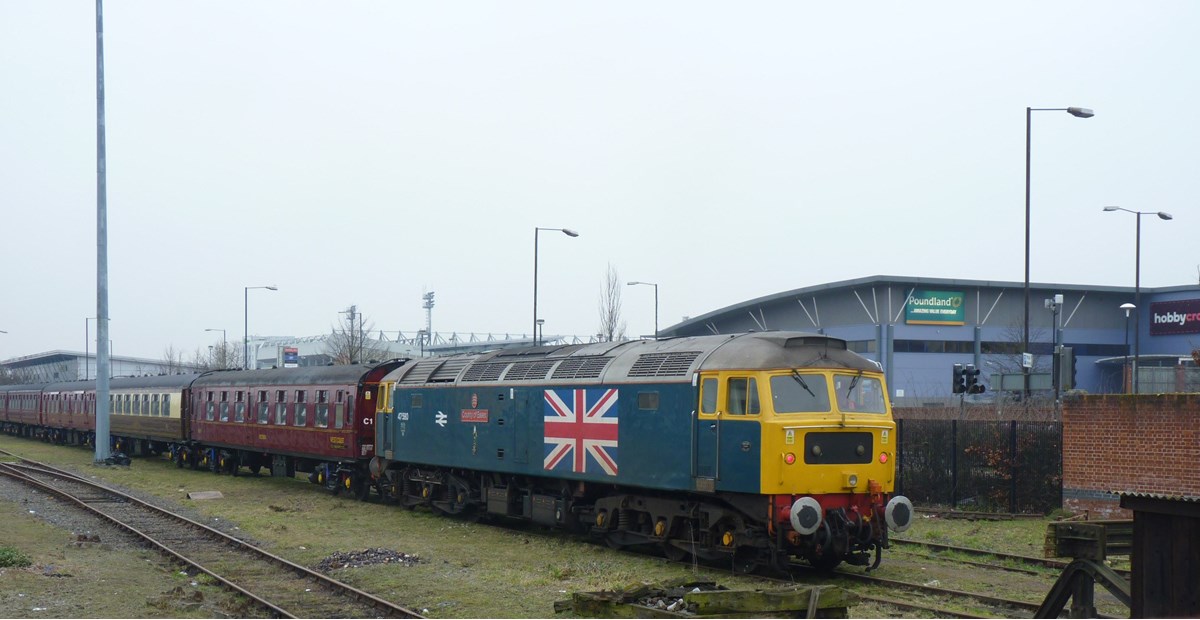 Direct Rail Services 47818 stands ‘on the blocks’ at Norwich on February 12, having arrived with the 0917 from Great Yarmouth. On the right is Abellio Greater Anglia 153335. RICHARD CLINNICK.