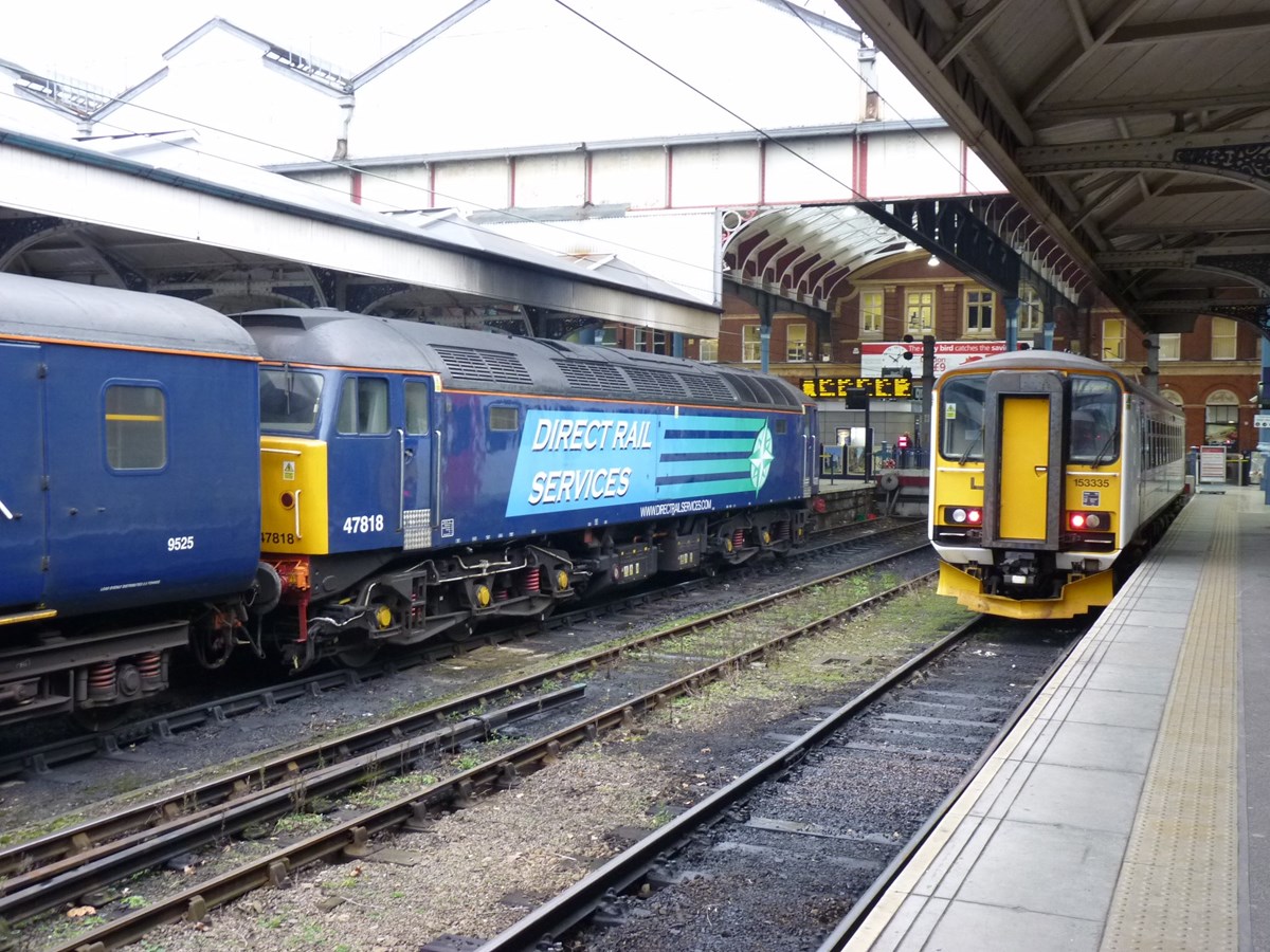 Preserved 47580 County of Essex stands on the rear of the 1007 empty coaching stock to Southall. The Class 47 is owned by Stratford 47 Group, and is hired to West Coast Railway. RICHARD CLINNICK.