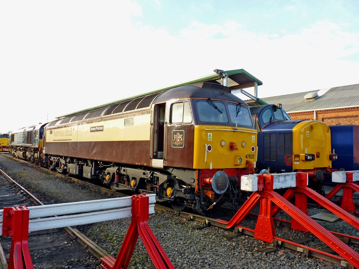 The other Class 47 painted into Northern Belle livery was 47832 Solway Princess. This stands at Crewe Gresty Bridge. Direct Rail Services withdrew this locomotive from traffic in June this year, and subsequently sold it to West Coast Railway, which has already returned it to traffic.