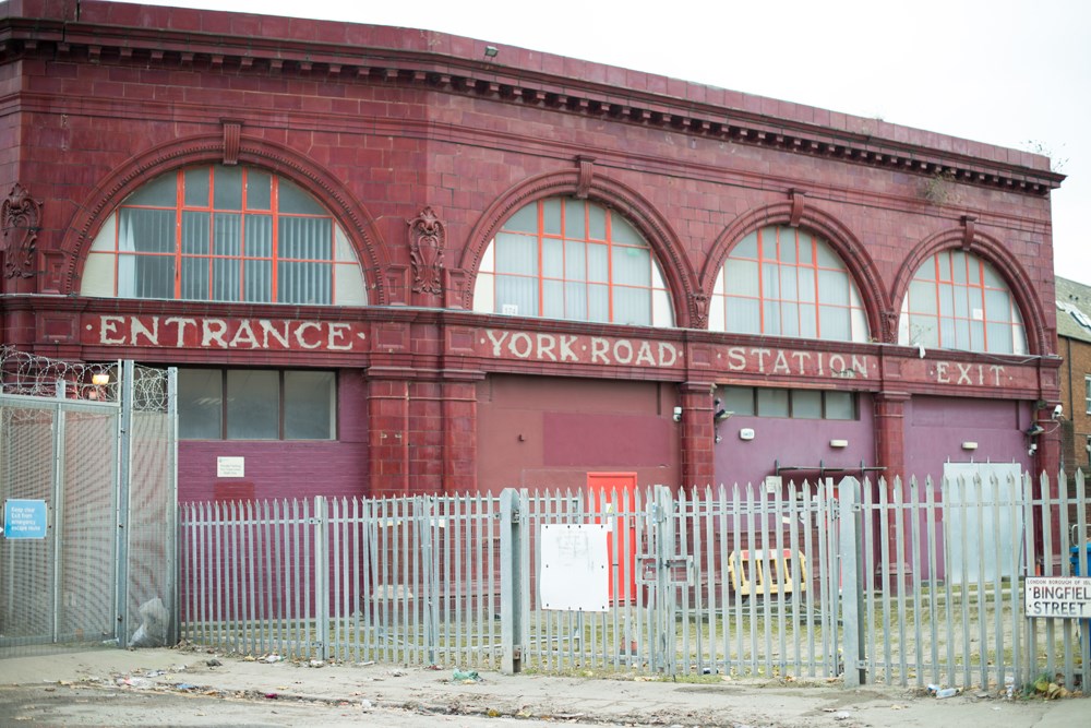 Situated between King’s Cross and Caledonian Road, York Road was opened by the Great Northern Piccadilly & Brompton Railway (now on the Piccadilly Line) on December 15 1906.Located in a reasonably poor area, however, the station’s prospects were not good and it attracted few passengers. The station initially closed on May 4 1926, but the subject of its closure was raised in the House of Commons and it re-opened just five months later (on October 4). In an effort to increase line capacity, it closed again on September 19 1932, and this time it did not re-open.