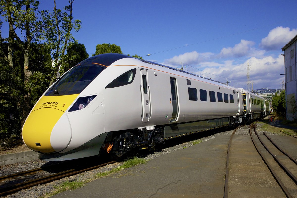 The first mechanically complete Class 800 series five-car IEP bi-mode basks in the sun after its formal unveiling at Hitachi's Kasado Works on November 13 2014. NIGEL HARRIS Class 800 series five-car IEP