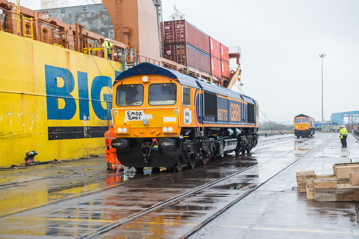 GBRf 66773 has just been unloaded at Newport Docks. In the background is 66708. GBRf 66773 has just been unloaded at Newport Docks. In the background is 66708.