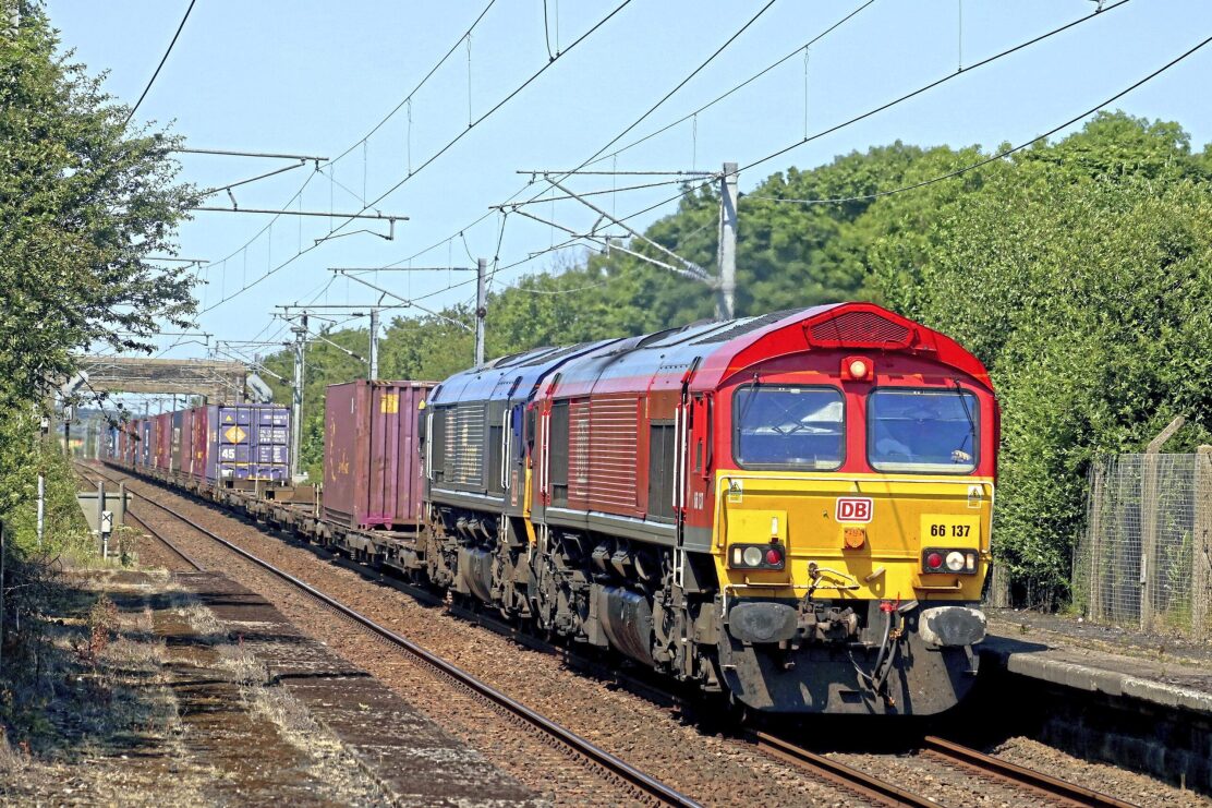 DB Cargo 66137 and 66109 Teesside Express