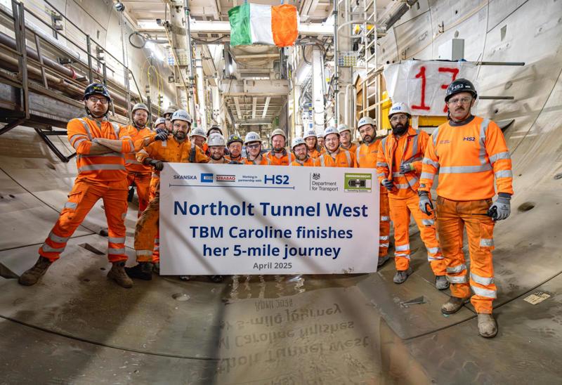 Success! Completion of the Northolt Tunnel West is an opportunity for the team to celebrate. From left: Leighton Doherty, Stephen Doherty, Alvaro Pavon, Jordan O’Donn. ell, Darren McGlinchey, Steve Moss Orpin, Joseph Ruck, Cezar Damian, Kalvin McShane, Richard Reynolds, Dylan O’Donnell, Argyrious Voudouris, Tomas Miksa, Barry Boyle, Jordan Saville, Adrian Voicu, Akhiljith Jithendran. HS2