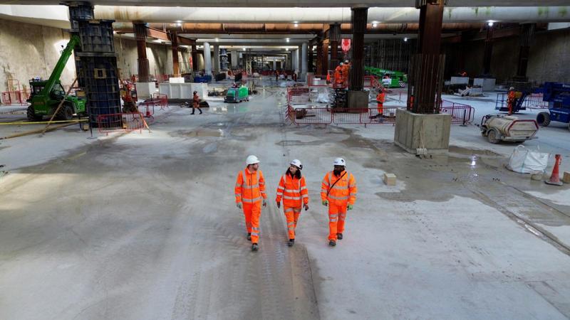 The foundations are complete for HS2’s Old Oak Common high speed station. The base slab reaches nearly two metres thick at its deepest point. HS2 LTD.