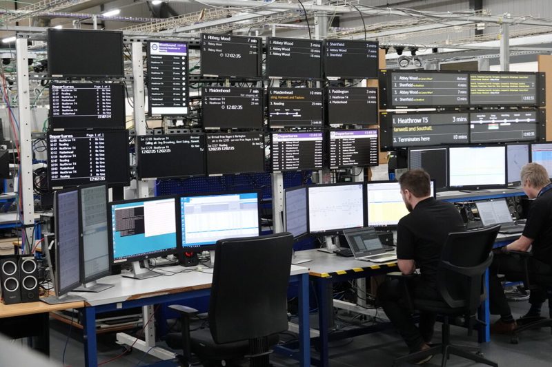 Siemens HS2 information management system