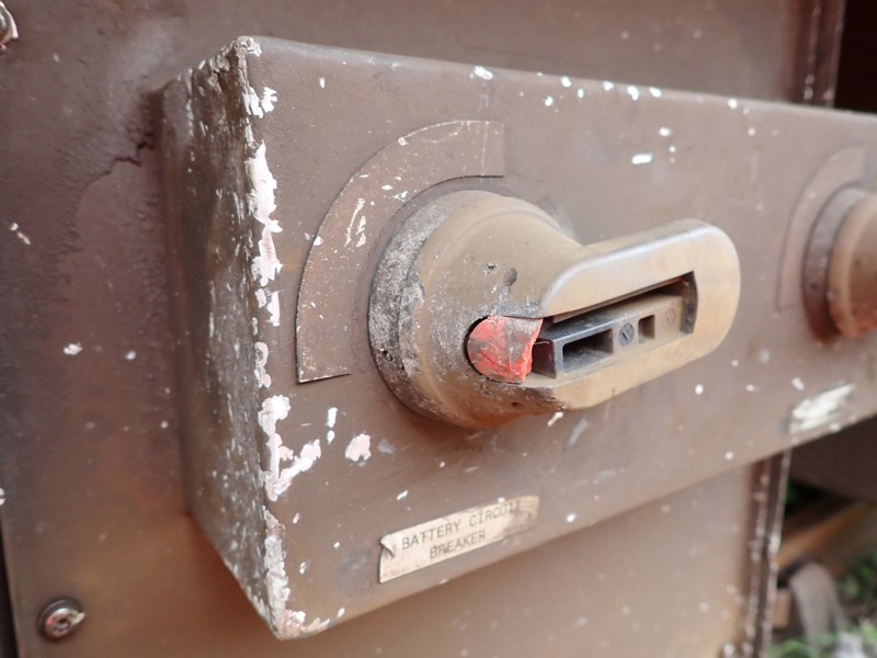 Battery isolation switch on the Class 195 damaged at Grange-over-Sands. RAIB.