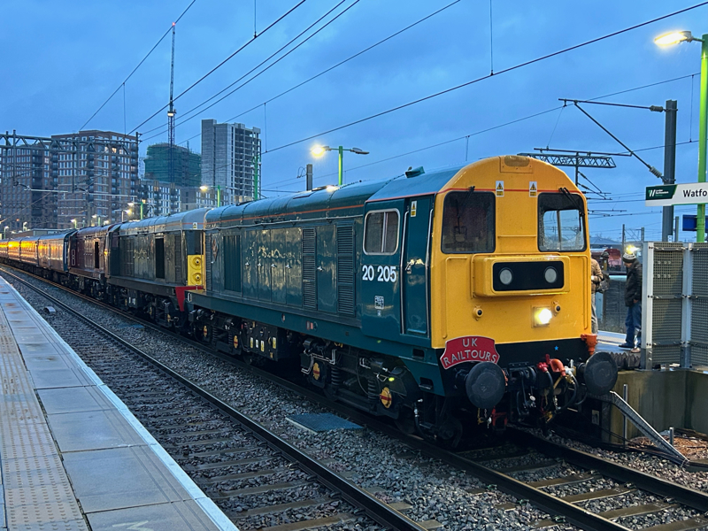 Romic has bought two of Michael Owen’s Class 20s (20007/205). On February 21, they stand at Watford Junction with 20142 Sir John Betjeman, having arrived with the 1315 UK Railtours charter from Bewdley. PIP DUNN