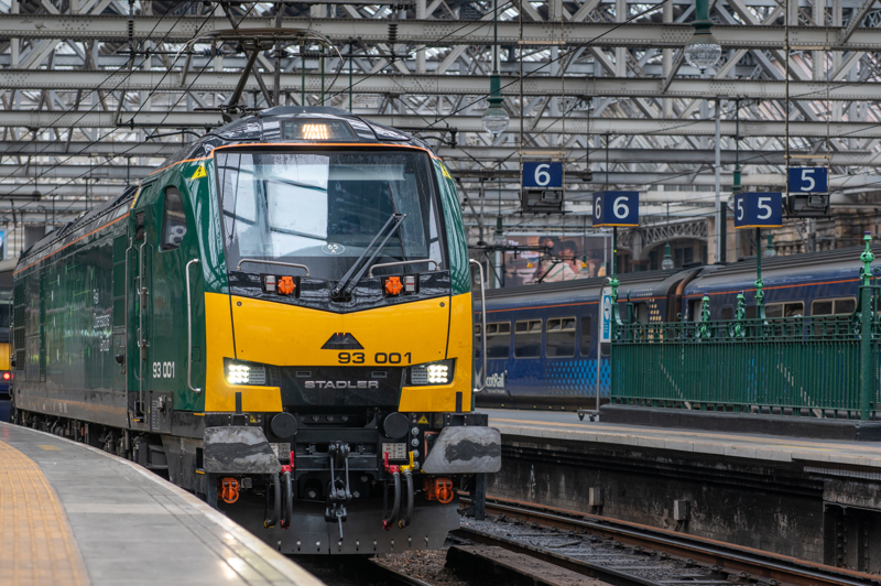 93001 at Glasgow Central on June 9. SNAPPITYSNAPS PHOTOGRAPHY.