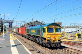 The Rail Freight Group is asking for freight capacity to be protected and safeguarded for growth. Freightliner 66550 charges through Colchester on August 10 2023, with the 0459 Trafford Park-Felixstowe North intermodal. PAUL BIGGS.