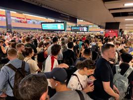 A crowded concourse at Euston in 2024. JULIAN HALSTEAD