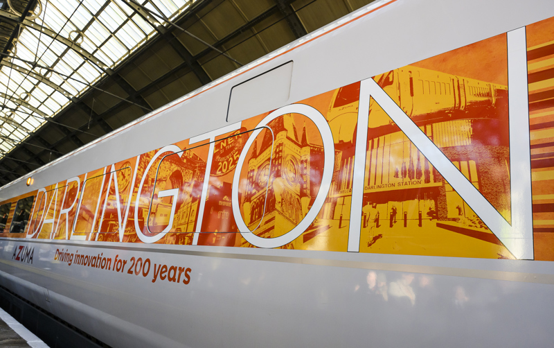 The detail of the new Darlington Railway 200 livery on the LNER Azuma unit 801207. LNER.