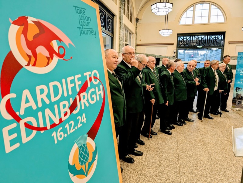A Welsh male voice choir performed in Cardiff before the first train left for Edinburgh. CROSSCOUNTRY.