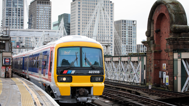 Network SouthEast liveried Class 465 arrives at Charing Cross ahead of naming after Chris Green. SOUTHEASTERN.