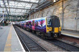 TPE 350408 stands at Edinburgh Waverley on November 25 2015. RICHARD CLINNICK.